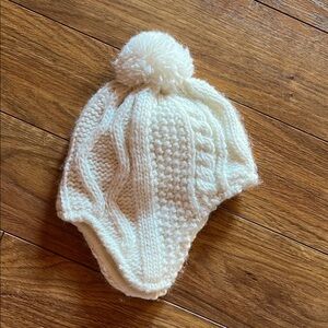 OshKosh B'gosh White Knit Pom-Pom Hat